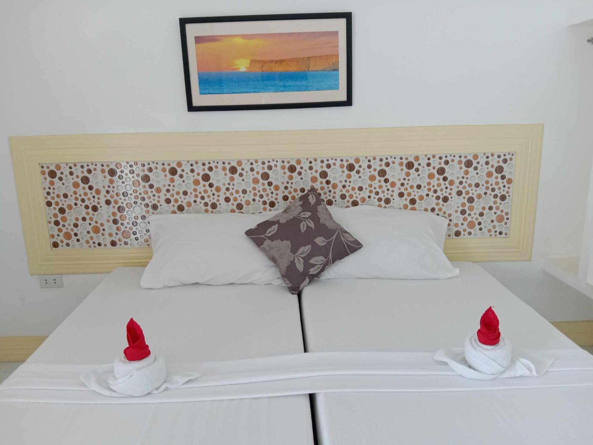 Bountiful Inn Puerto Princesa Ngoại thất bức ảnh