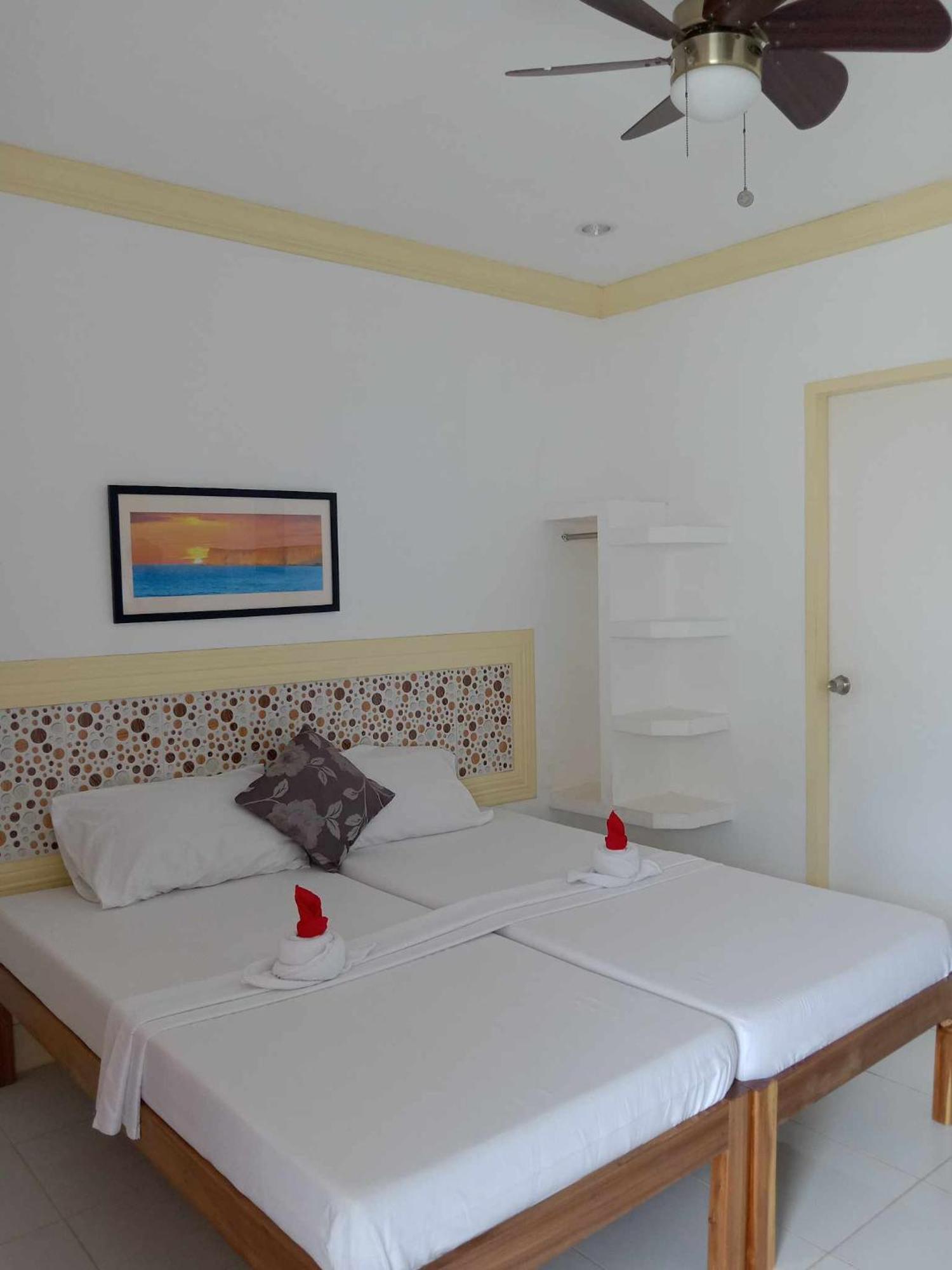 Bountiful Inn Puerto Princesa Ngoại thất bức ảnh