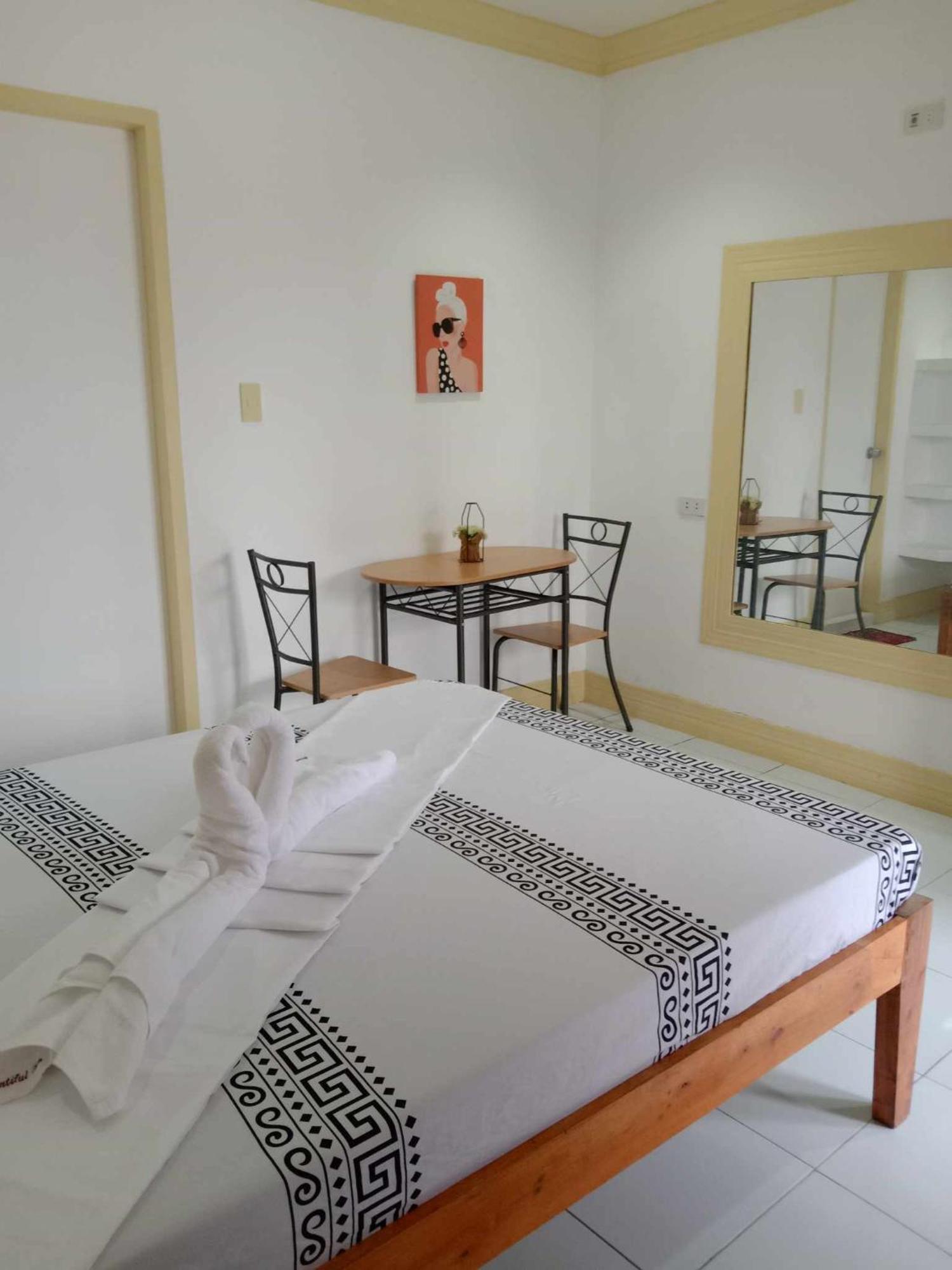 Bountiful Inn Puerto Princesa Ngoại thất bức ảnh